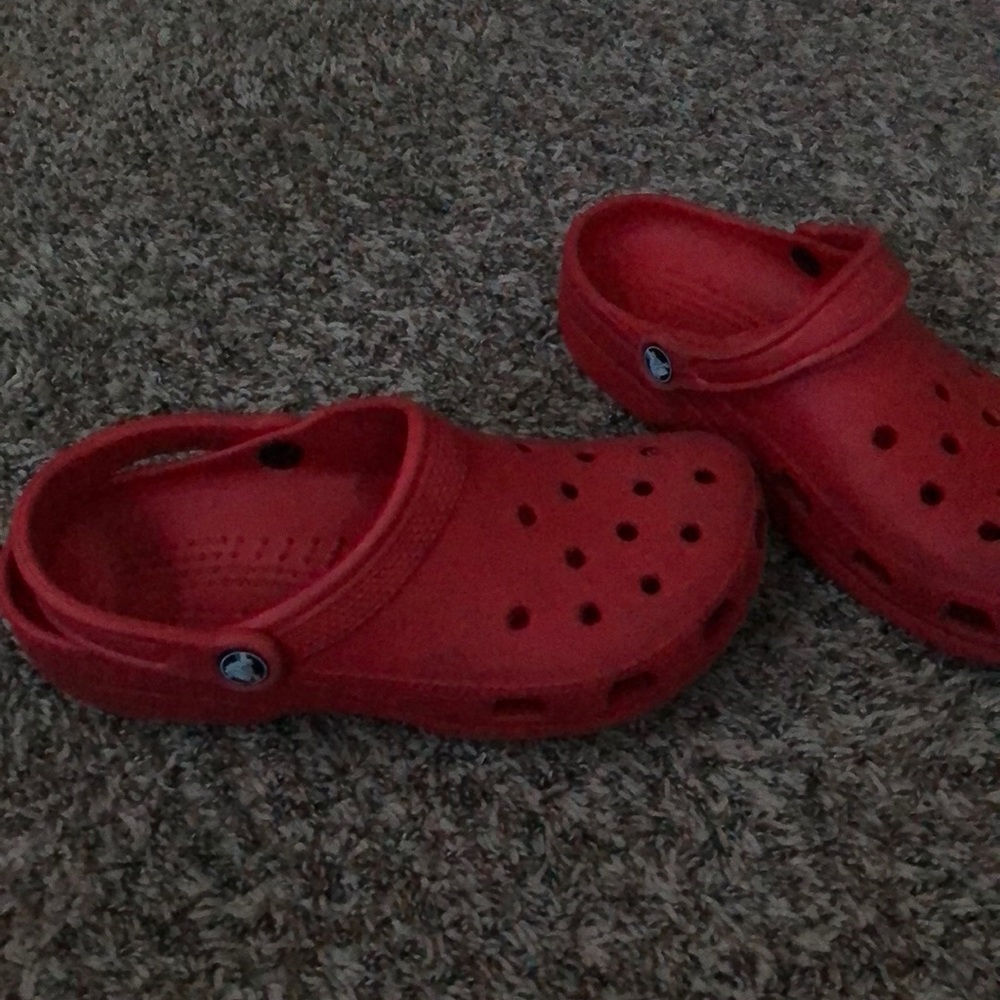 Red crocs